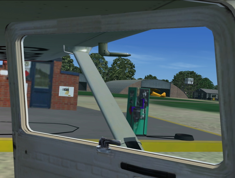 Real Scenery Airfields - White Waltham - screenshot 25